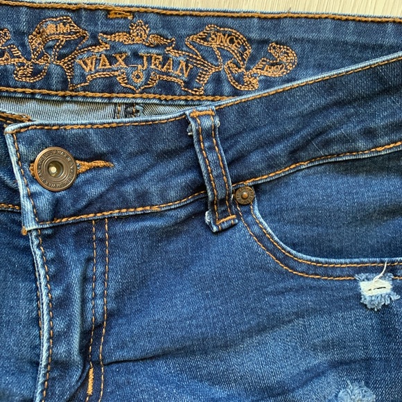 Wax Jean denim distressed shorts - Picture 3 of 4